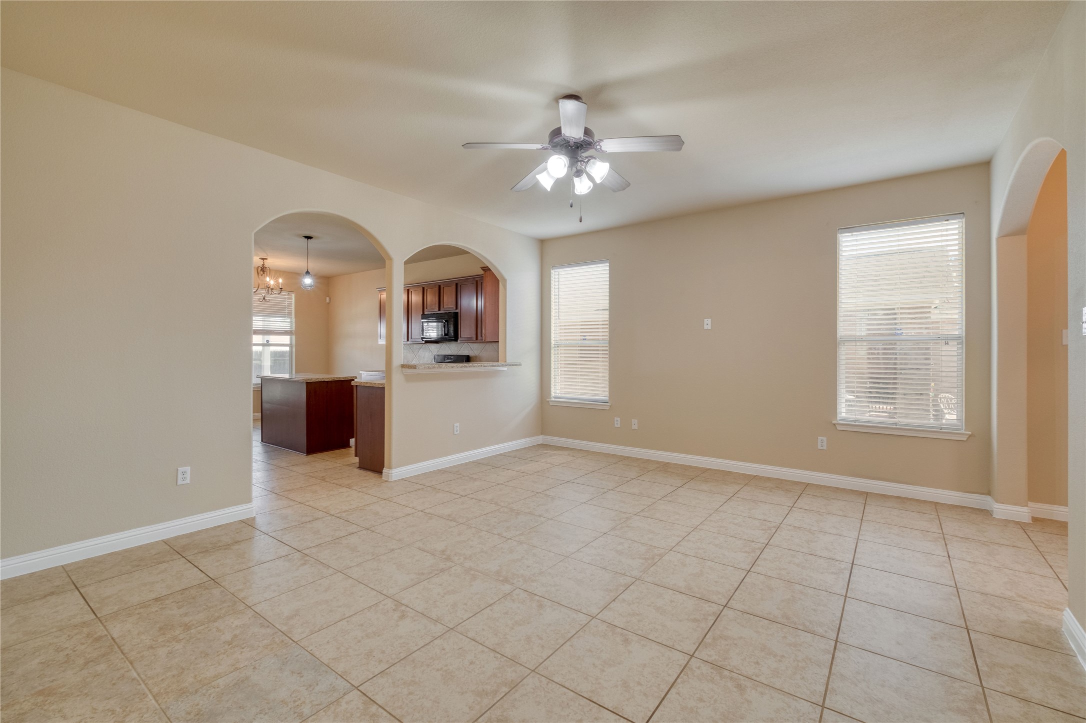 194 Cold Springs Spring Buda, TX 78610 - Photo 5 of 17