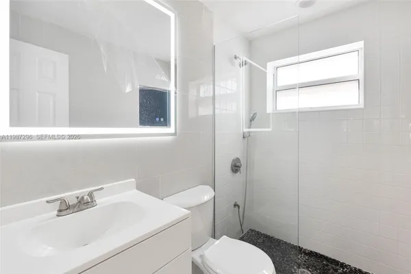 $2,500 | 1228 Pennsylvania Avenue, Unit 7, Miami Beach, FL 33139