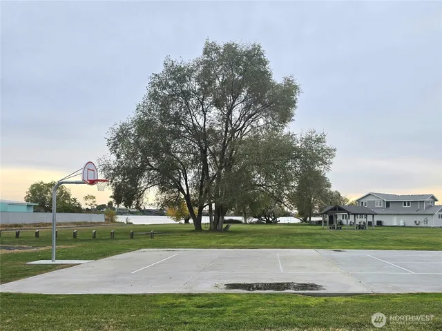 $695,000 | 2053 H H.2 Northeast, Moses Lake, WA 98837