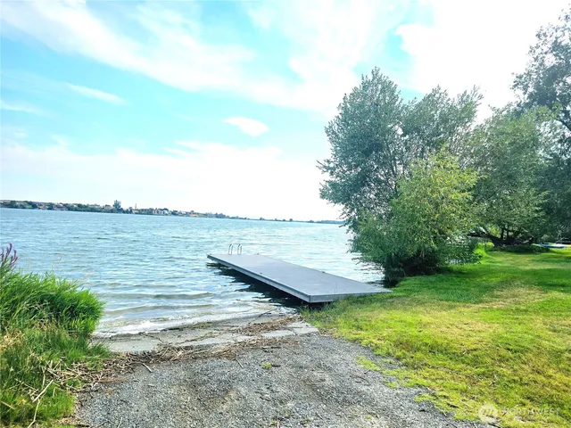 $695,000 | 2053 H H.2 Northeast, Moses Lake, WA 98837