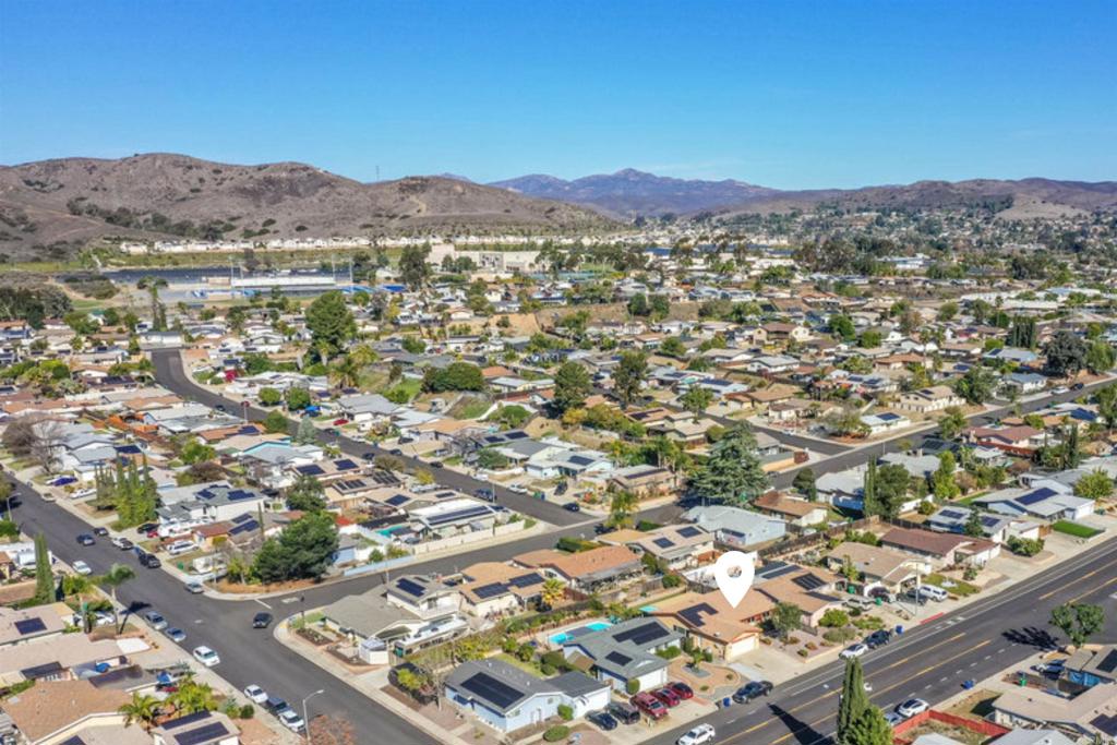 8450 Carlton Oaks Drive Santee, CA 92071 - Photo 29 of 30 a view of city and mountain