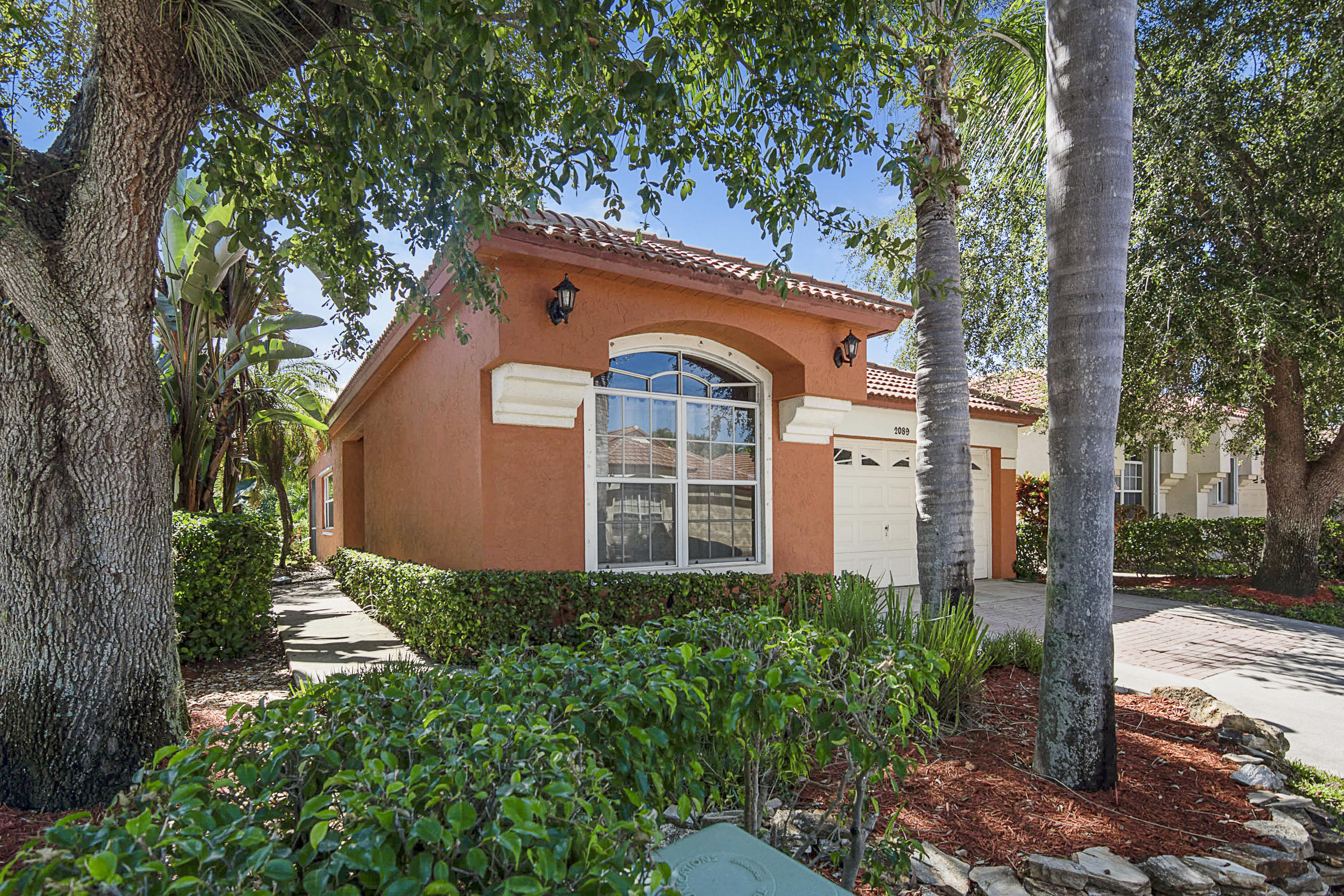 2089 Bonisle Circle Riviera Beach, FL 33418 - Photo 2 of 27 2089 Bonisle_002