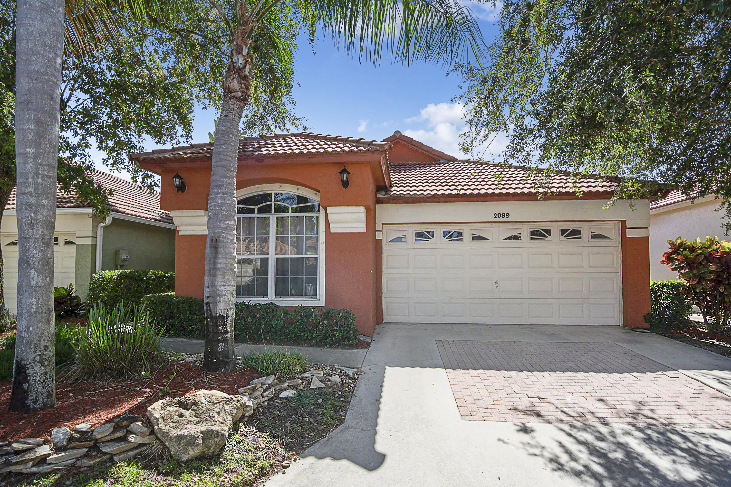 2089 Bonisle Circle Riviera Beach, FL 33418 - Photo 3 of 27 2089 Bonisle_003