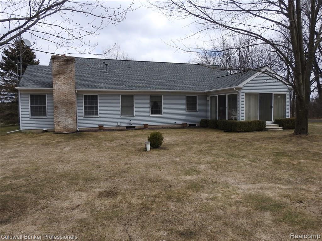 3126 Rochester Road Dryden, MI 48428 - Photo 31 of 34 DSCN0303.JPG