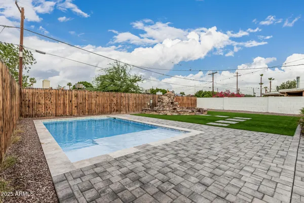 $769,900 | 3111 North 34th Street, Phoenix, AZ 85018