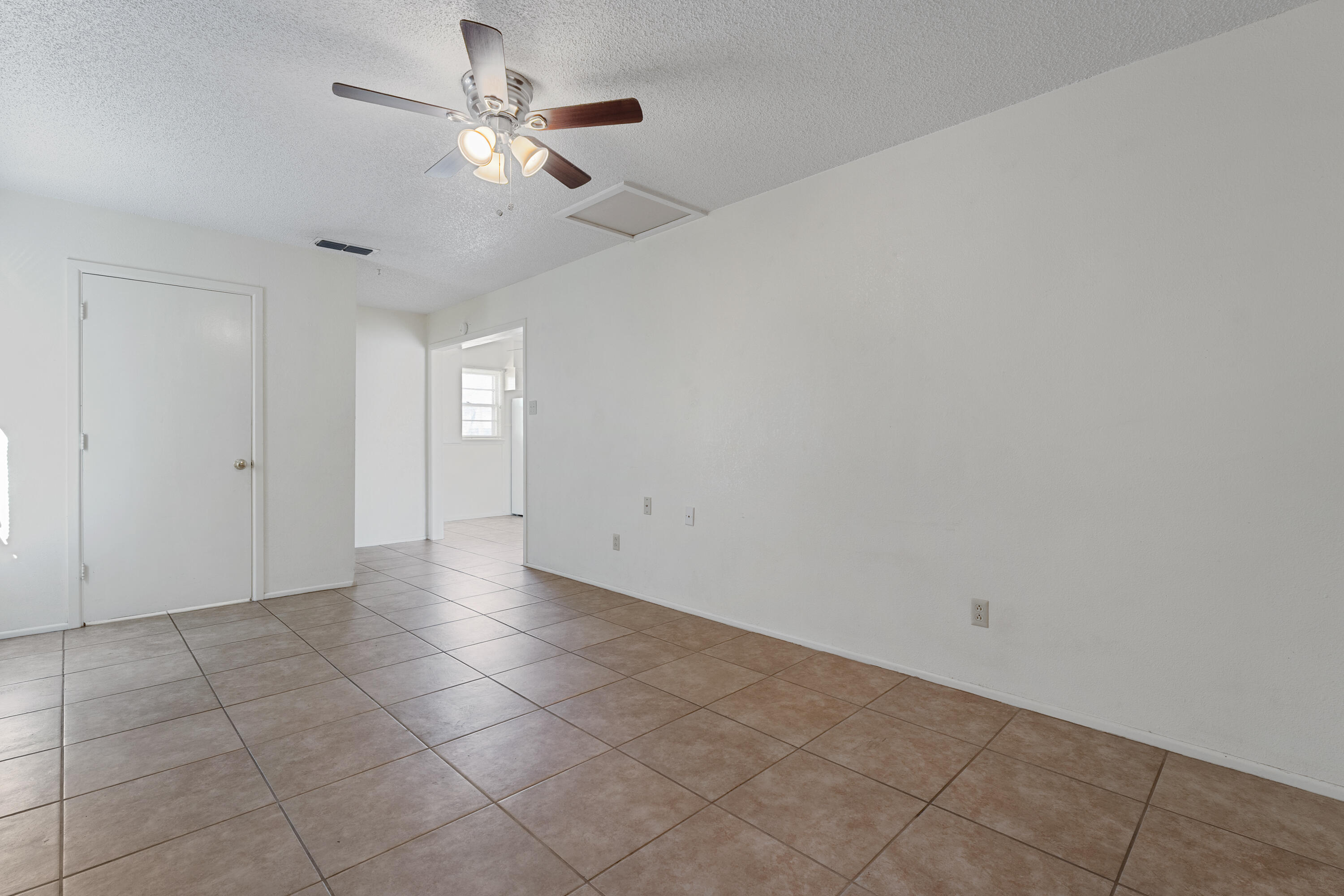 4422 47th Street Lubbock, TX 79414 - Photo 19 of 24 DSC05177