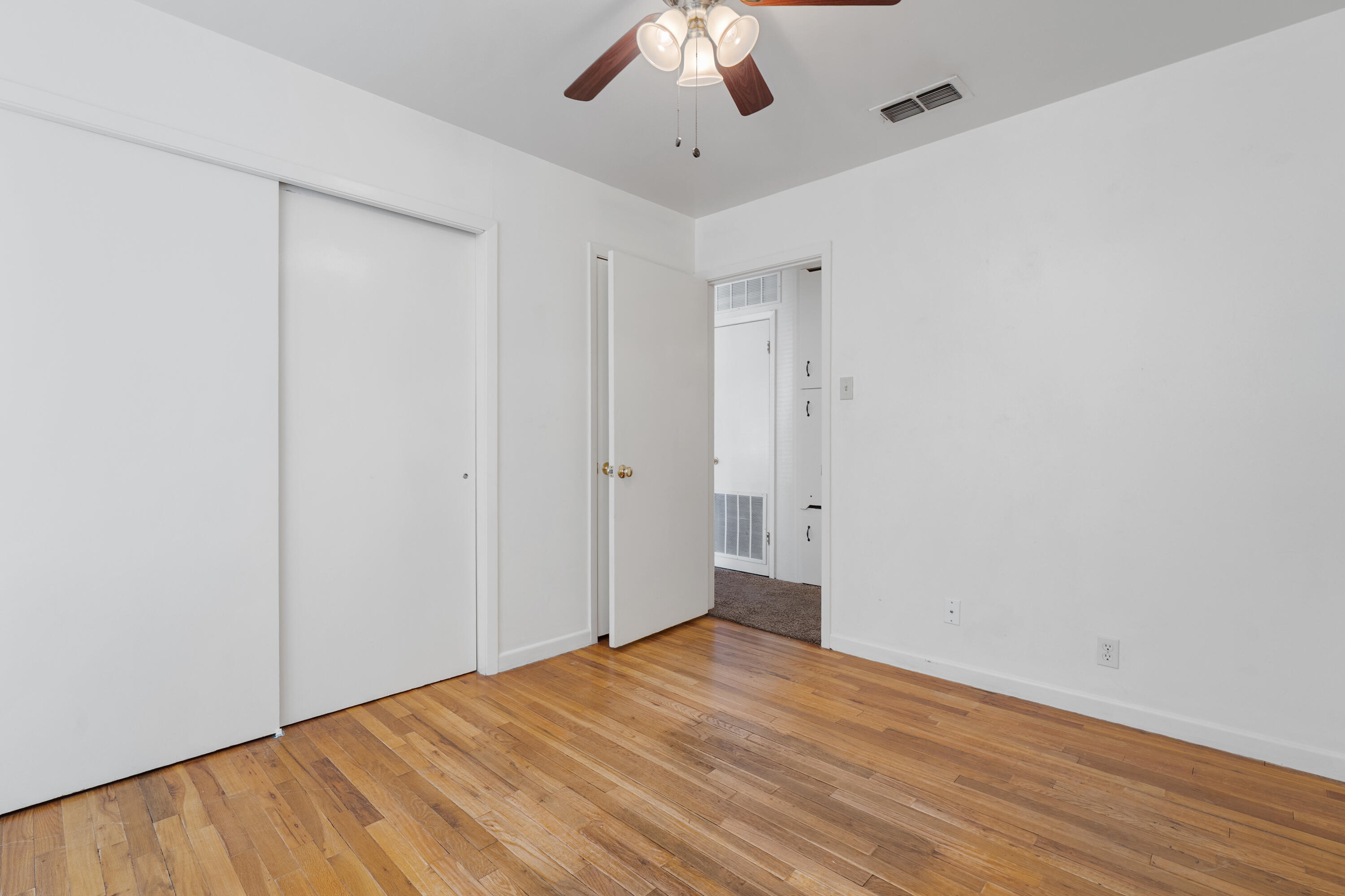 4422 47th Street Lubbock, TX 79414 - Photo 9 of 24 DSC05147