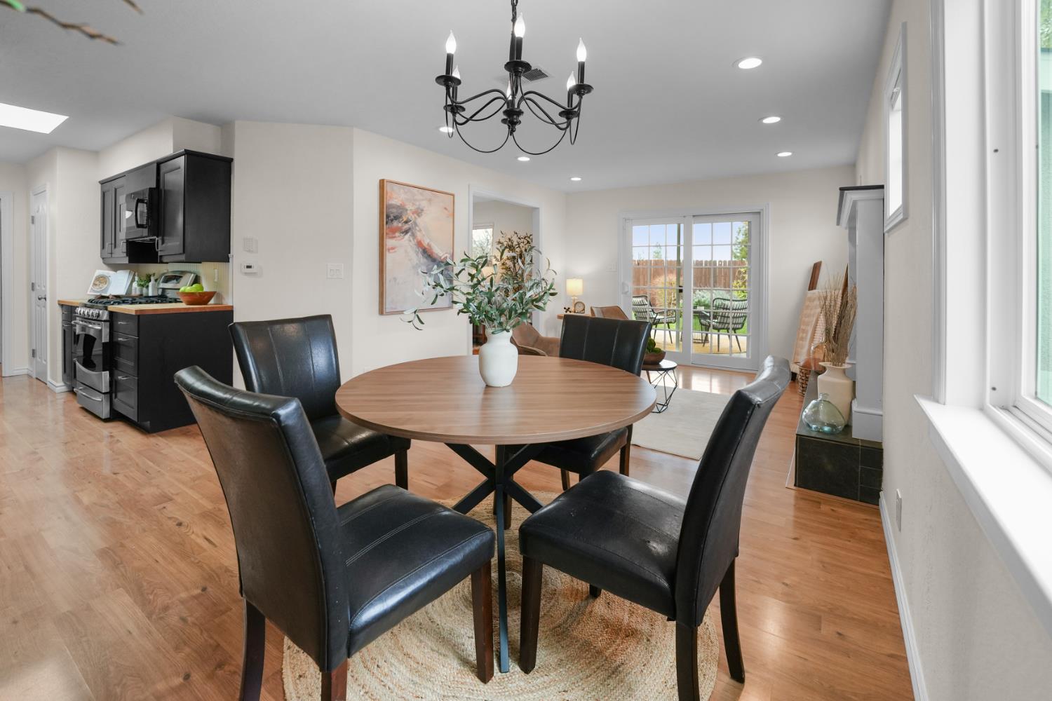 1493 Delaware Drive Concord, CA 94521 - Photo 11 of 37