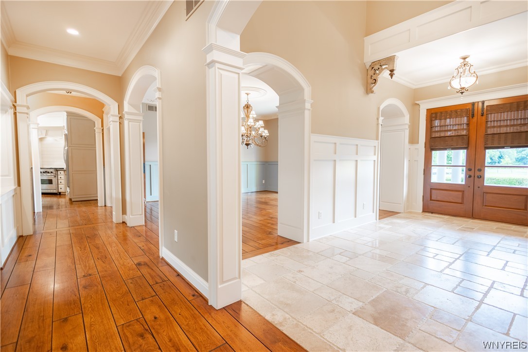 5004 Winding Lane Clarence, NY 14031 - Photo 13 of 50 Foyer