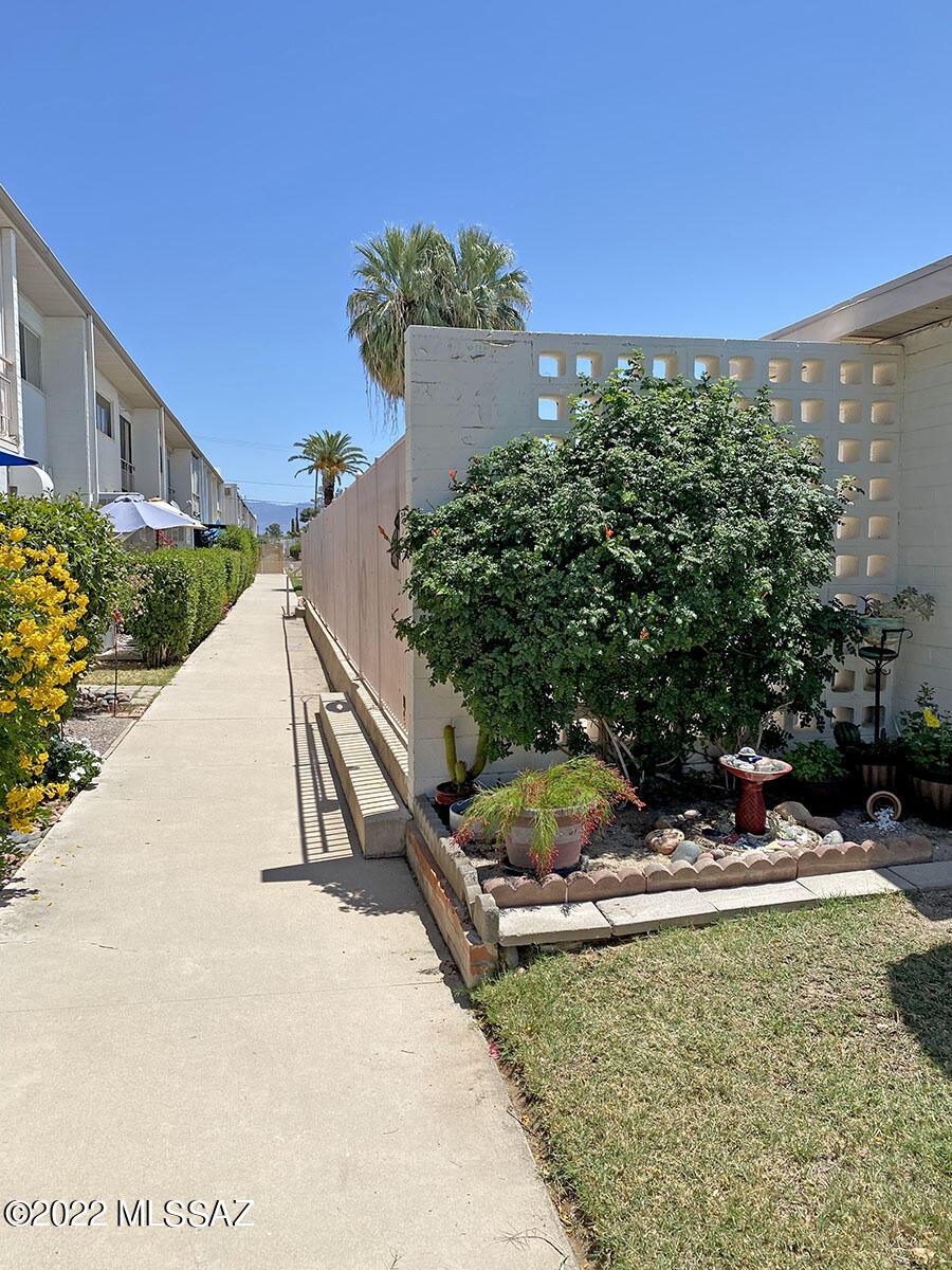 1755 South Jones Boulevard, Unit R108 Tucson, AZ 85713 - Photo 18 of 19