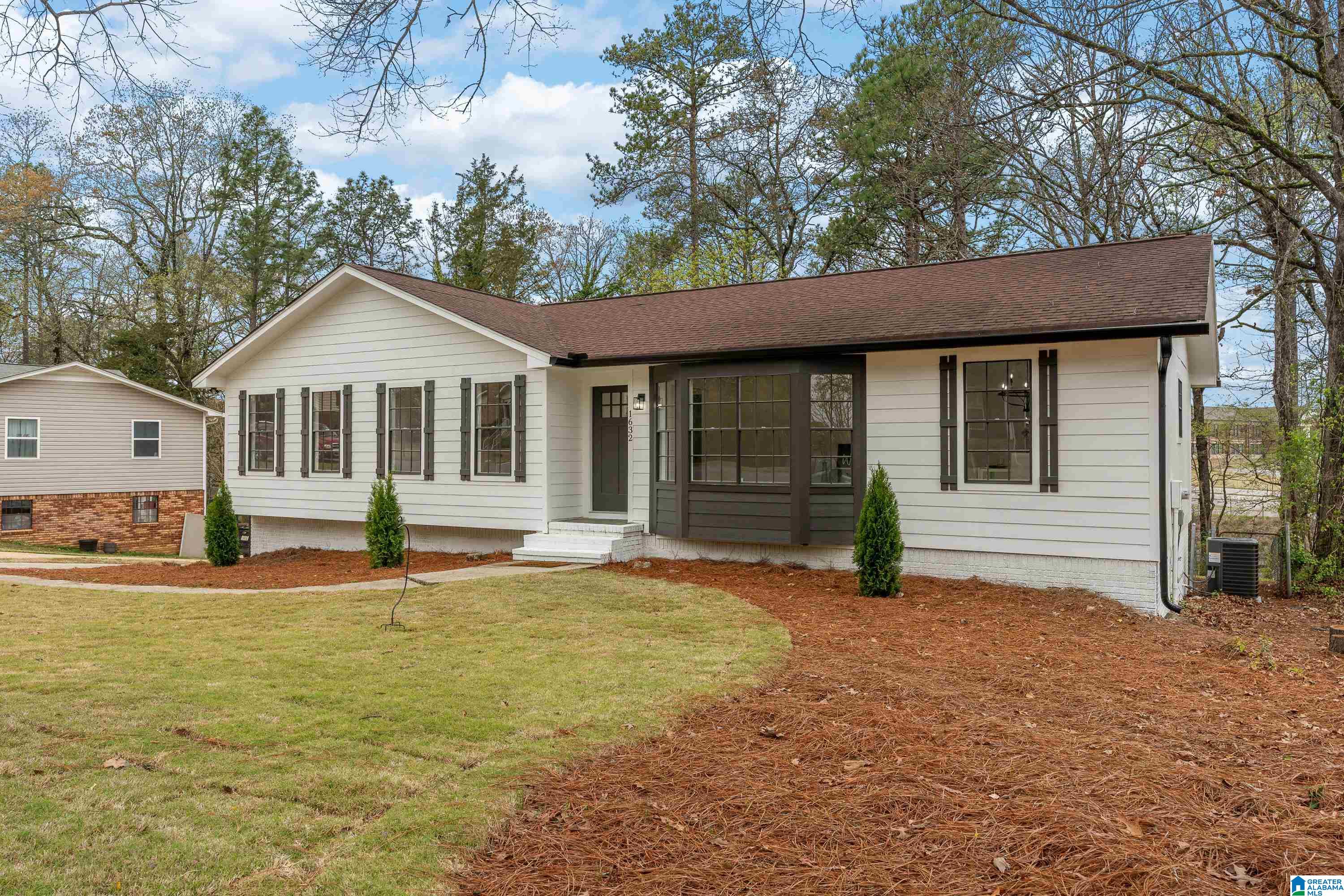 1632 Caribbean Circle Alabaster, AL 35007 - Photo 33 of 59