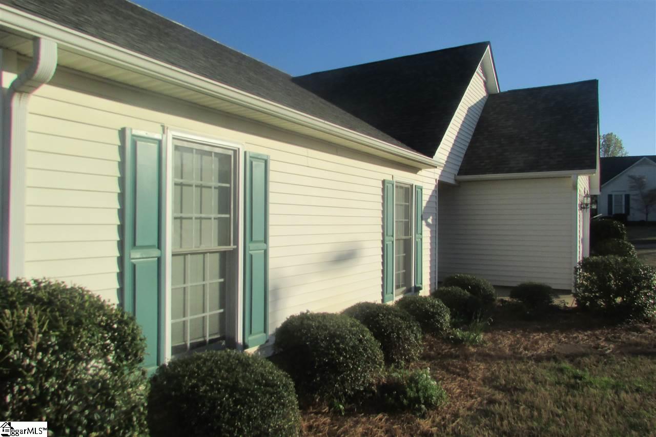 11 Stone Meadow Road Greenville, SC 29615 - Photo 29 of 36 Gallery Image 29