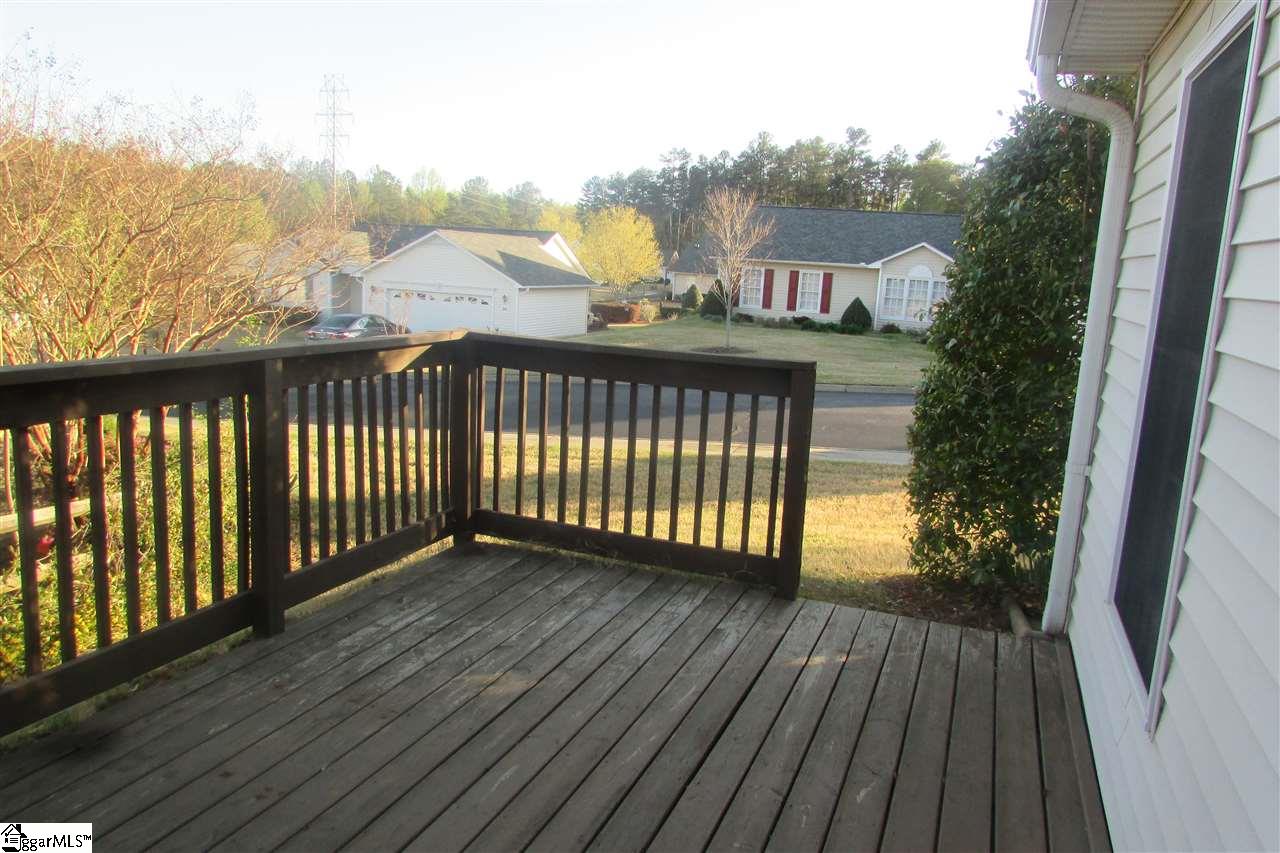 11 Stone Meadow Road Greenville, SC 29615 - Photo 10 of 36 Gallery Image 10