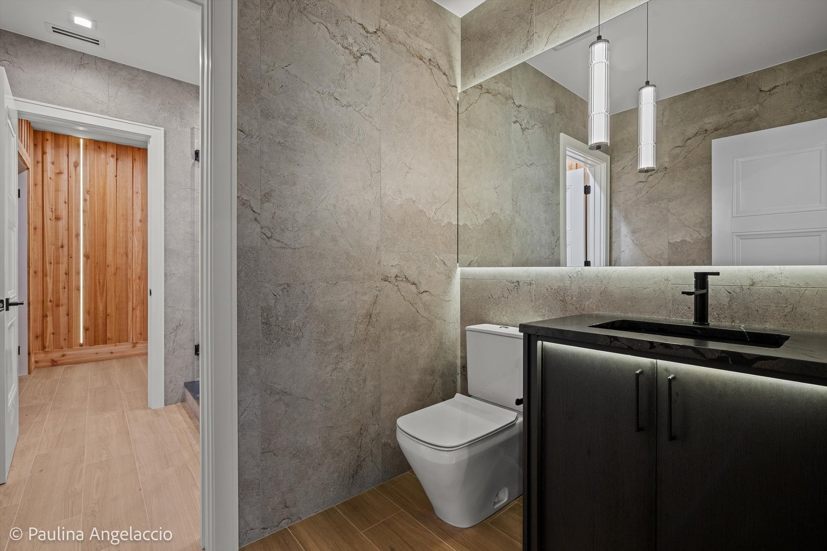 699 Plum Tree Road Barrington Hills, IL 60010 - Photo 62 of 84 a bathroom with a toilet sink and shower