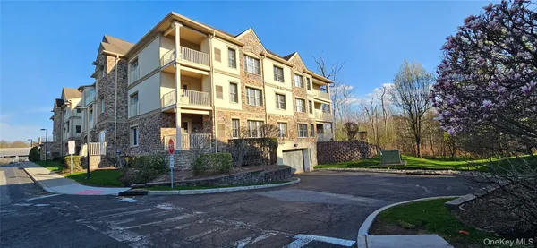 $549,000 | 24 North De Baun Avenue, Unit 303, Suffern, NY 10901