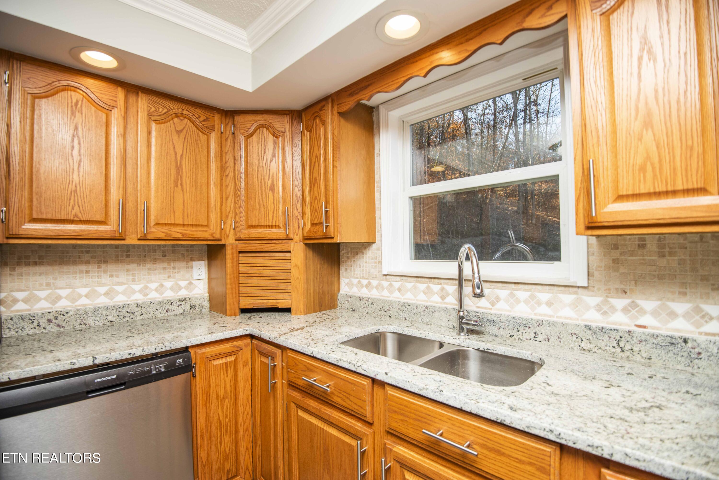 441 Johnson Road Maynardville, TN 37807 - Photo 12 of 45 kitchen 1_1