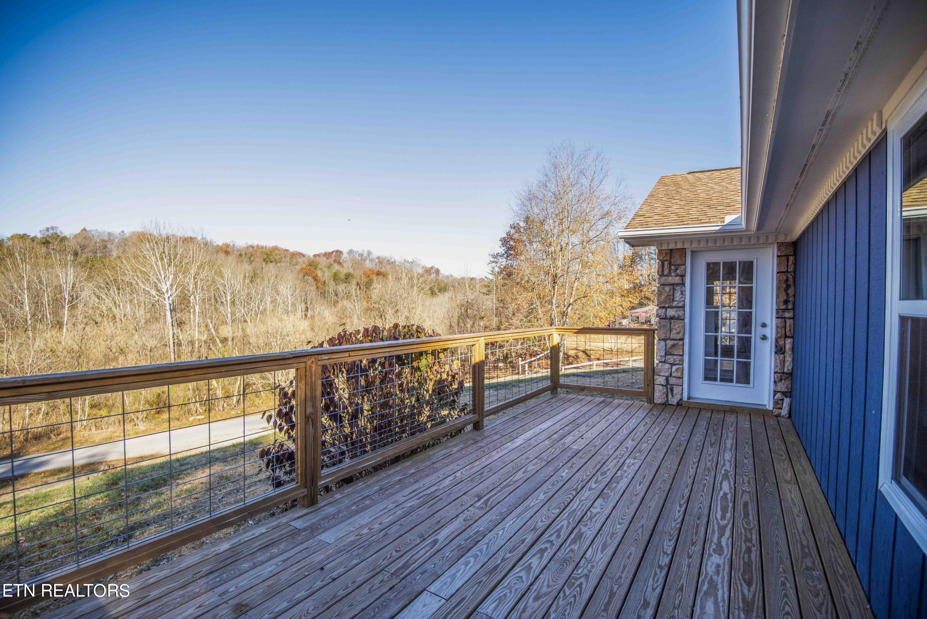 441 Johnson Road Maynardville, TN 37807 - Photo 3 of 45 deck 1_1