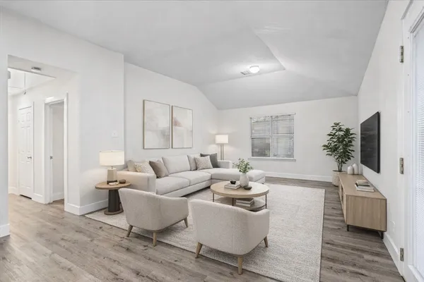 $2,200 | 158 Oak River Drive, Cedar Creek, TX 78612