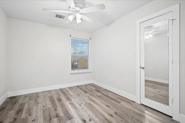 $2,200 | 158 Oak River Drive, Cedar Creek, TX 78612