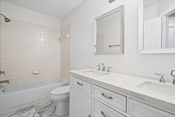 $2,200 | 158 Oak River Drive, Cedar Creek, TX 78612