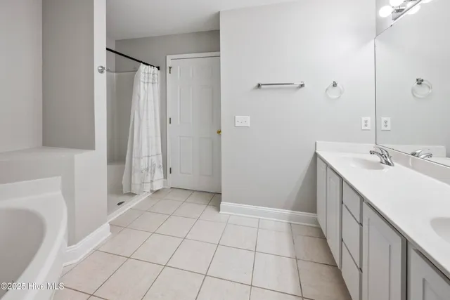 $249,900 | 1422 Willoughby Park Court, Unit 5, Wilmington, NC 28412