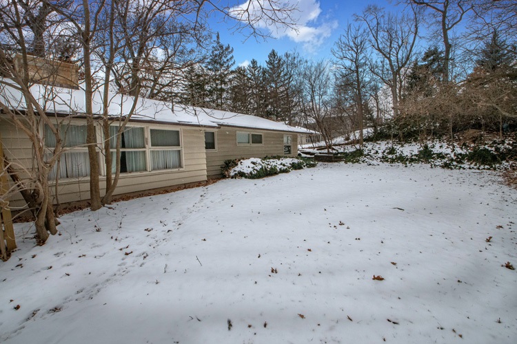 1919 Edison Road South Bend, IN 46637 - Photo 11 of 36 Gallery Image 11