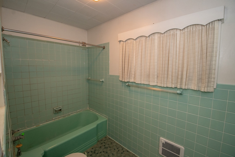 1919 Edison Road South Bend, IN 46637 - Photo 16 of 36 Gallery Image 16