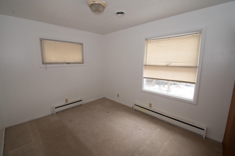 1919 Edison Road South Bend, IN 46637 - Photo 21 of 36 Gallery Image 21