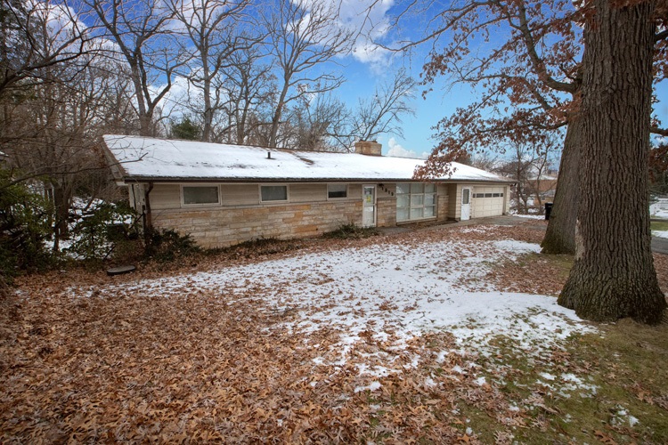 1919 Edison Road South Bend, IN 46637 - Photo 5 of 36 Gallery Image 5