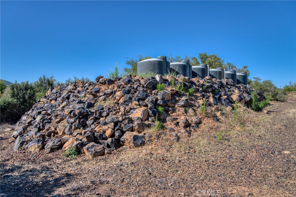 8179 Highway 29 Lower Lake, CA 95457 - Photo 10 of 45 Beautiful Obsidian wall