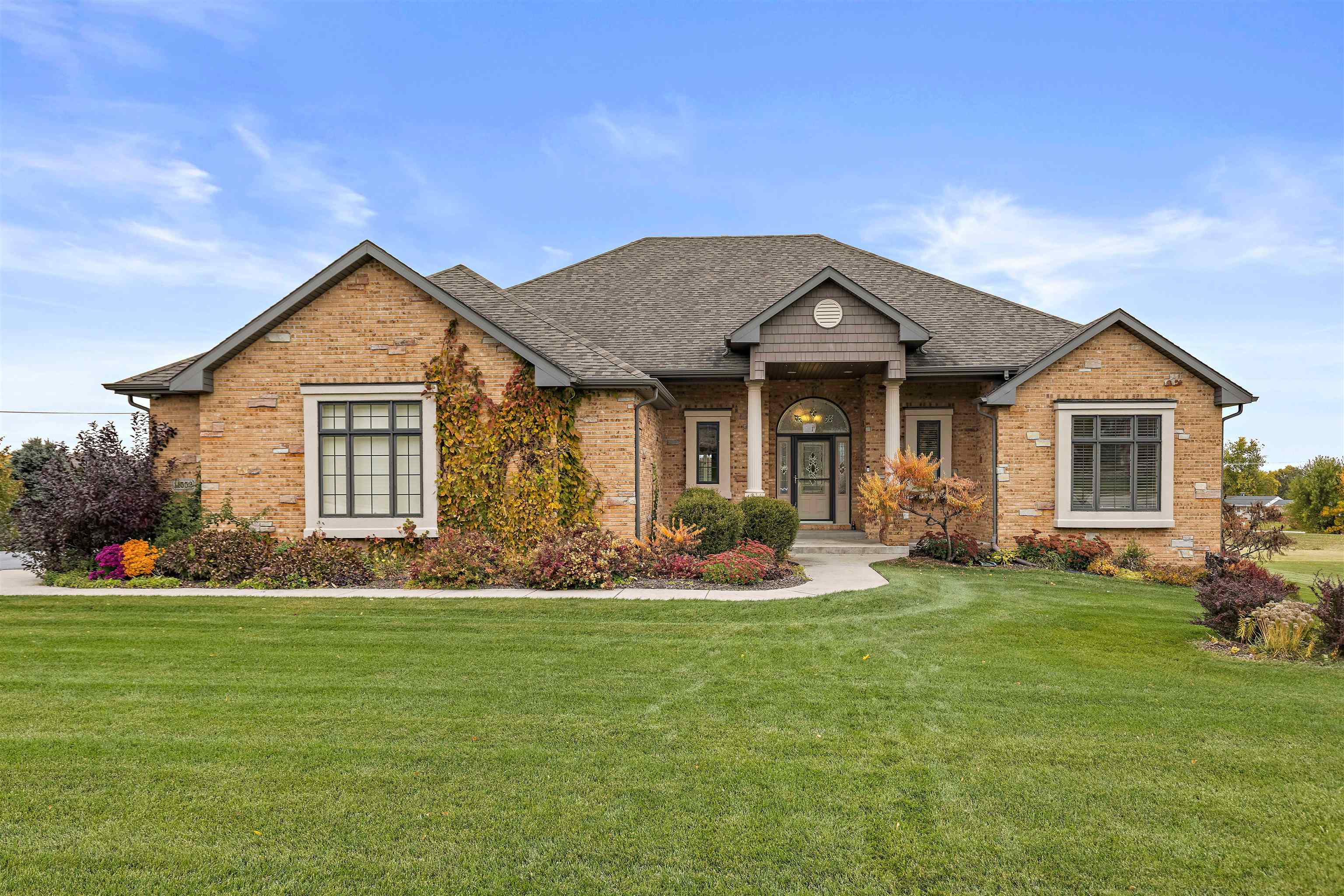 11552 Ridgecrest Drive Roscoe, IL 61073 - Photo 1 of 38 Gallery Image 1
