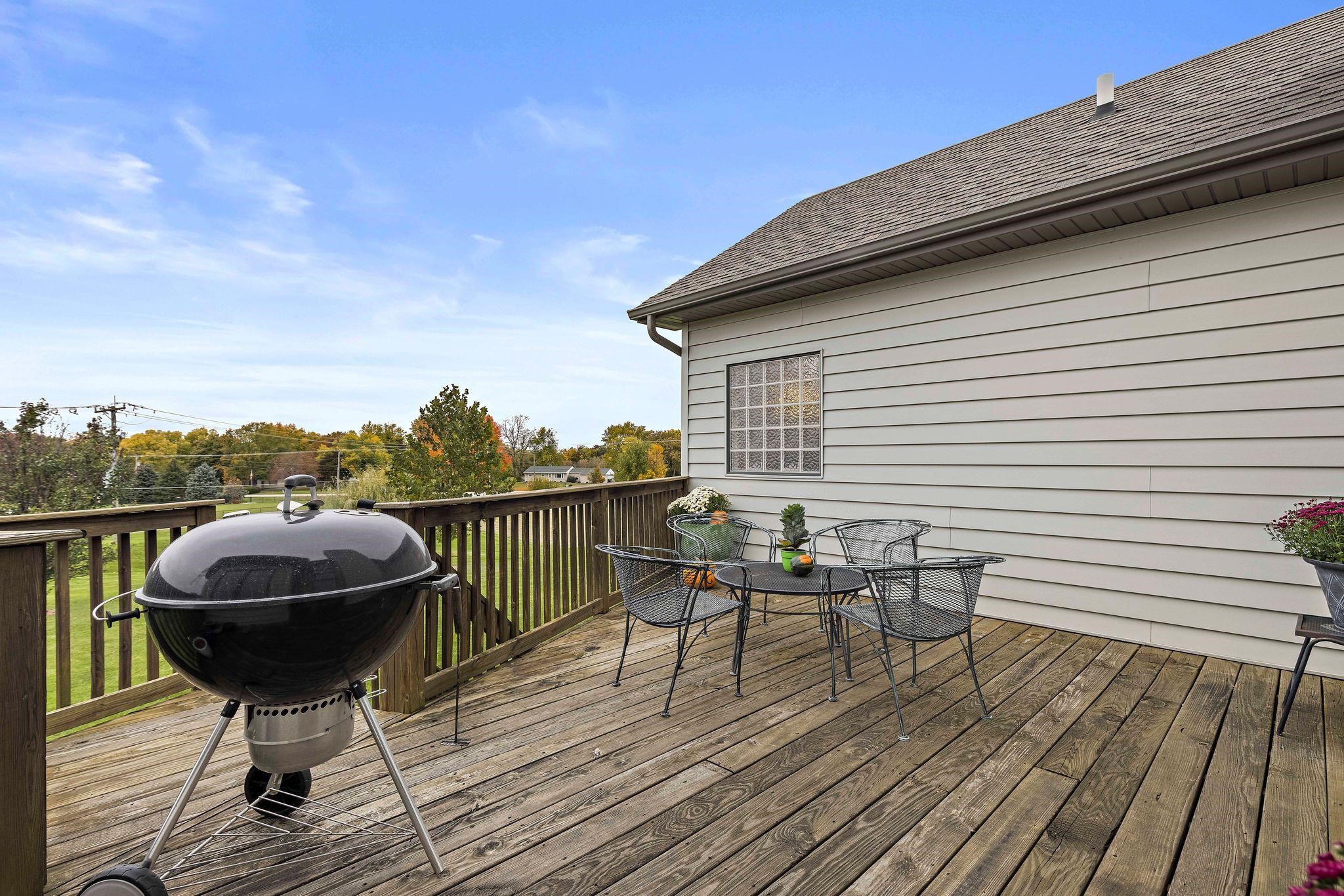 11552 Ridgecrest Drive Roscoe, IL 61073 - Photo 14 of 38 Gallery Image 14