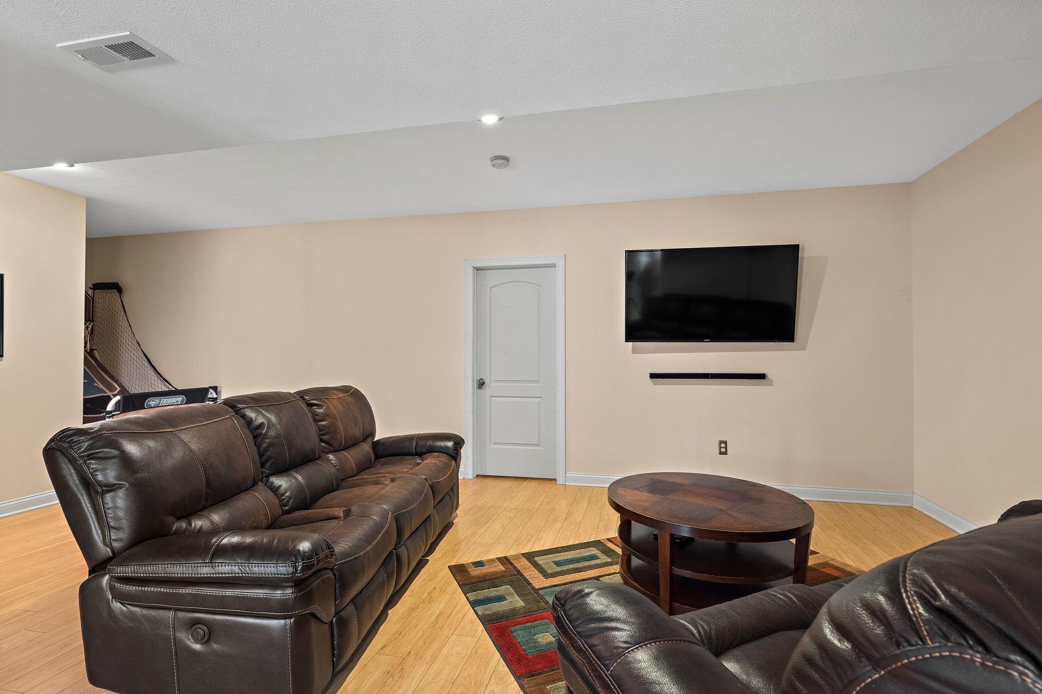 11552 Ridgecrest Drive Roscoe, IL 61073 - Photo 29 of 38 Gallery Image 29
