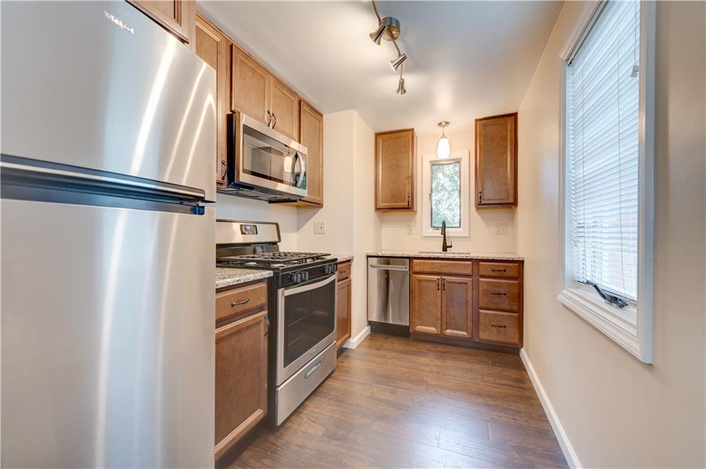 1044 Hastie Road Pittsburgh, PA 15234 - Photo 8 of 24 Gallery Image 8