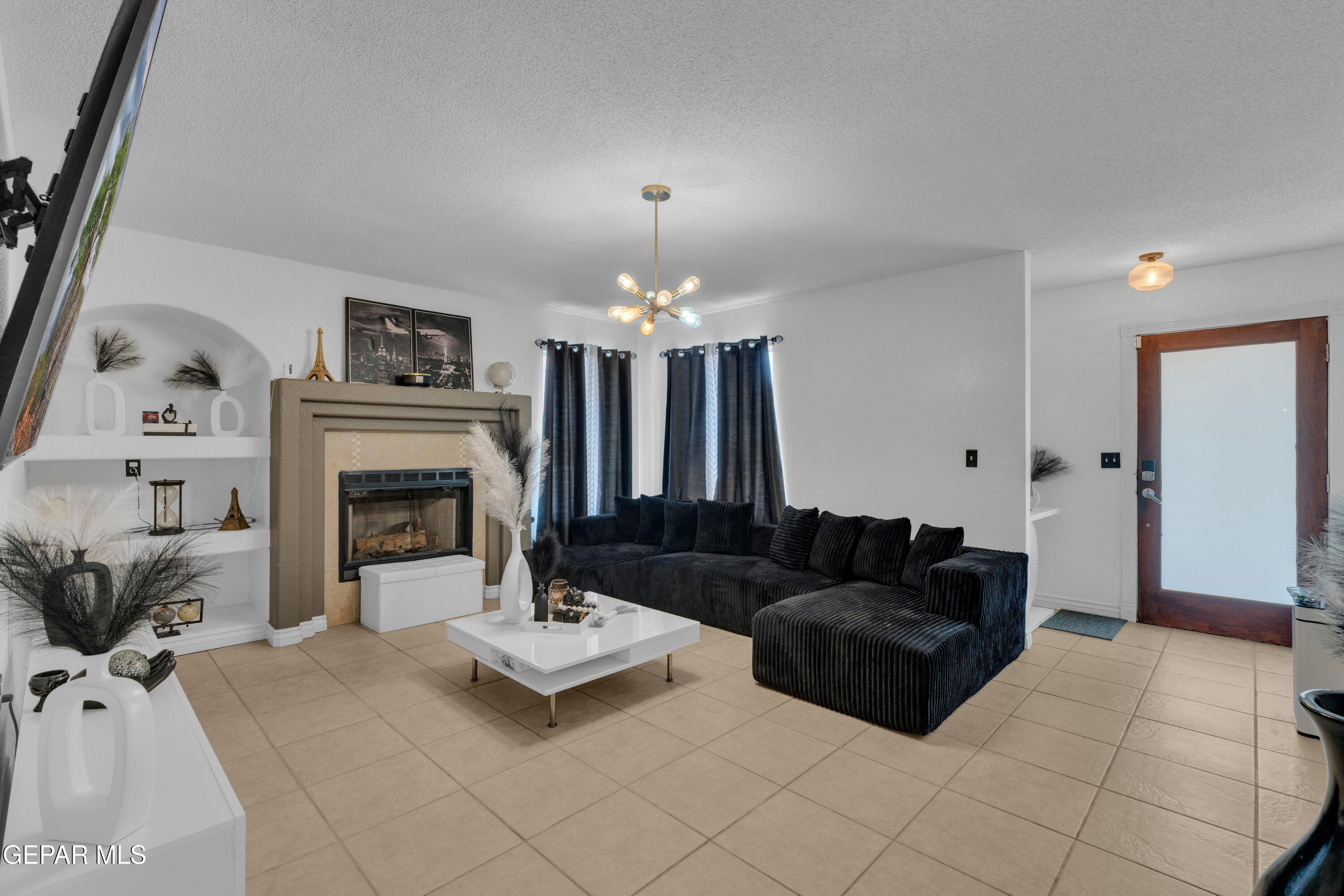 5758 Castle Way El Paso, TX 79932 - Photo 5 of 43 2 (2)