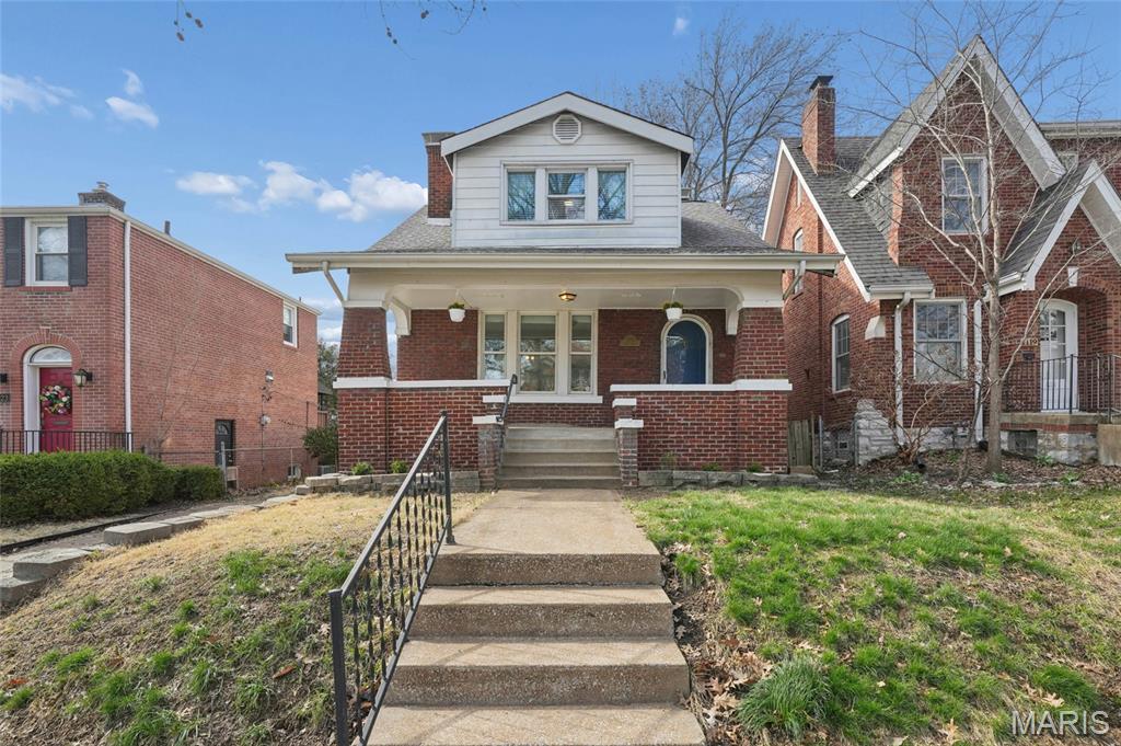 1121 Ralph Terrace St. Louis, MO 63117 - Photo 1 of 29