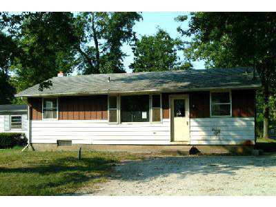12823 North Shore Road Fort Wayne, IN 46818 - Photo 1 of 1