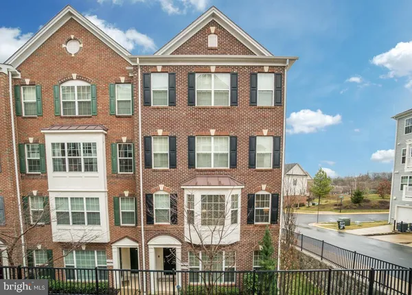 $2,900 | 2291 Kew Gardens Drive, Woodbridge, VA 22191