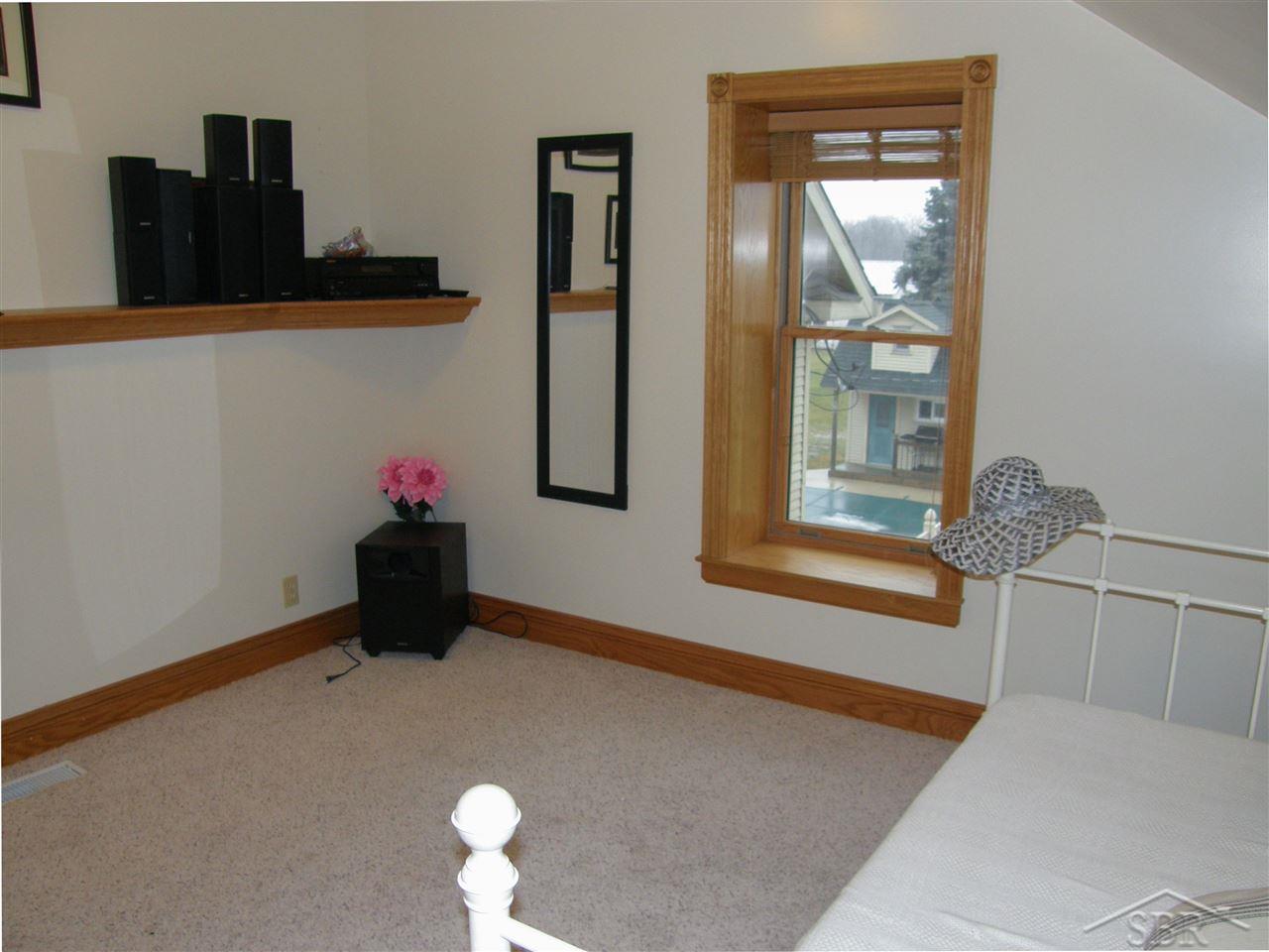 16300 Bueche Road Chesaning, MI 48616 - Photo 36 of 43 31311001-35.JPG