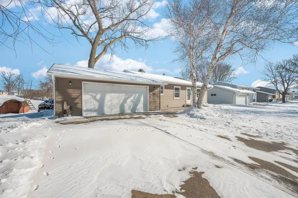 $239,000 | 103 East Interlaken Road, Fairmont, MN 56031