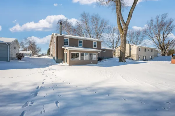 $239,000 | 103 East Interlaken Road, Fairmont, MN 56031