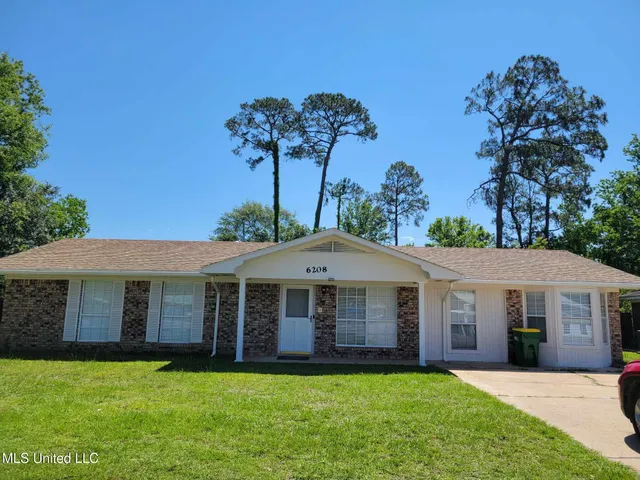 $1,900 | 6208 Washington Avenue, Ocean Springs, MS 39564
