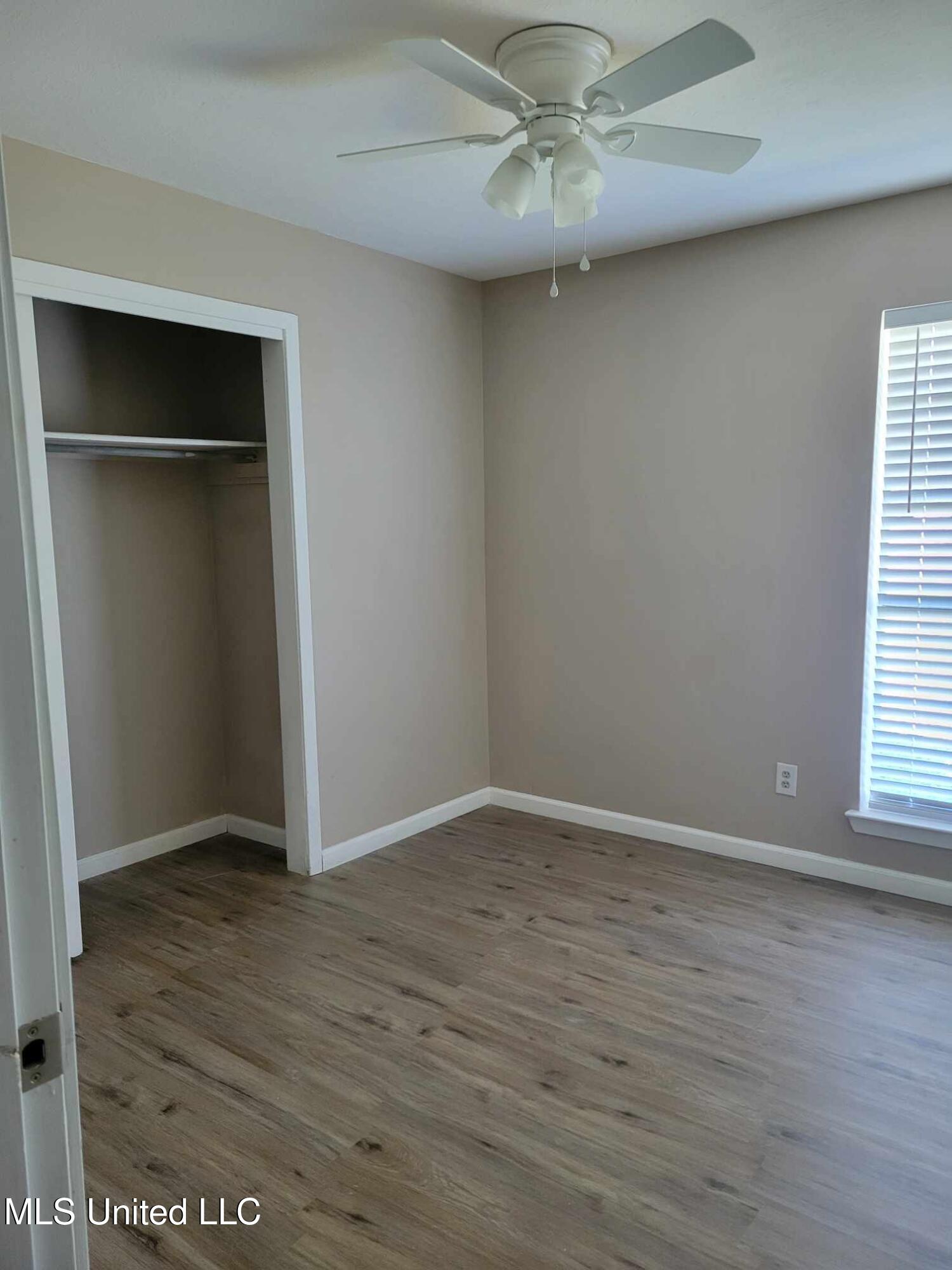 6208 Washington Avenue Ocean Springs, MS 39564 - Photo 11 of 12 444791024_3643667269277348_7583968318130