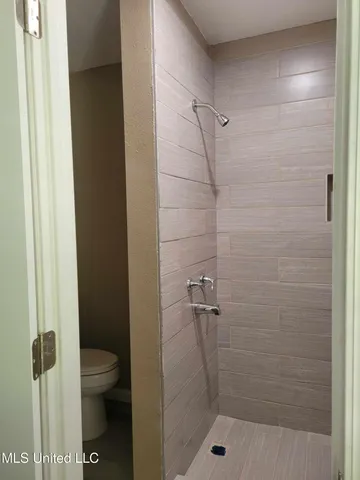 $1,900 | 6208 Washington Avenue, Ocean Springs, MS 39564