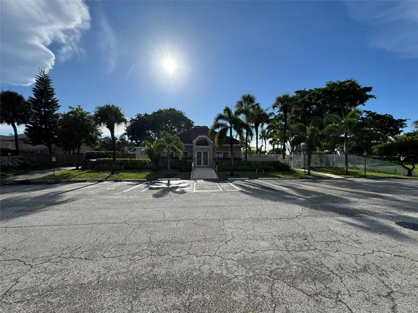 $2,800 | 5161 Northwest 11th Lane, Unit 5161, Deerfield Beach, FL 33064