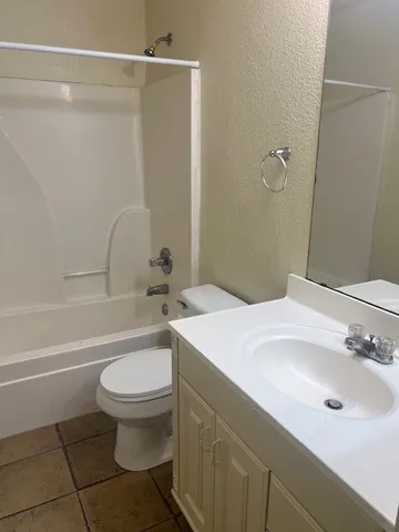 $1,115 | 2204 Katy Lane, Unit D, Georgetown, TX 78626