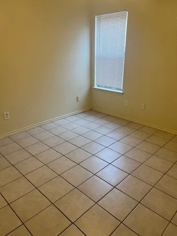 $1,115 | 2204 Katy Lane, Unit D, Georgetown, TX 78626