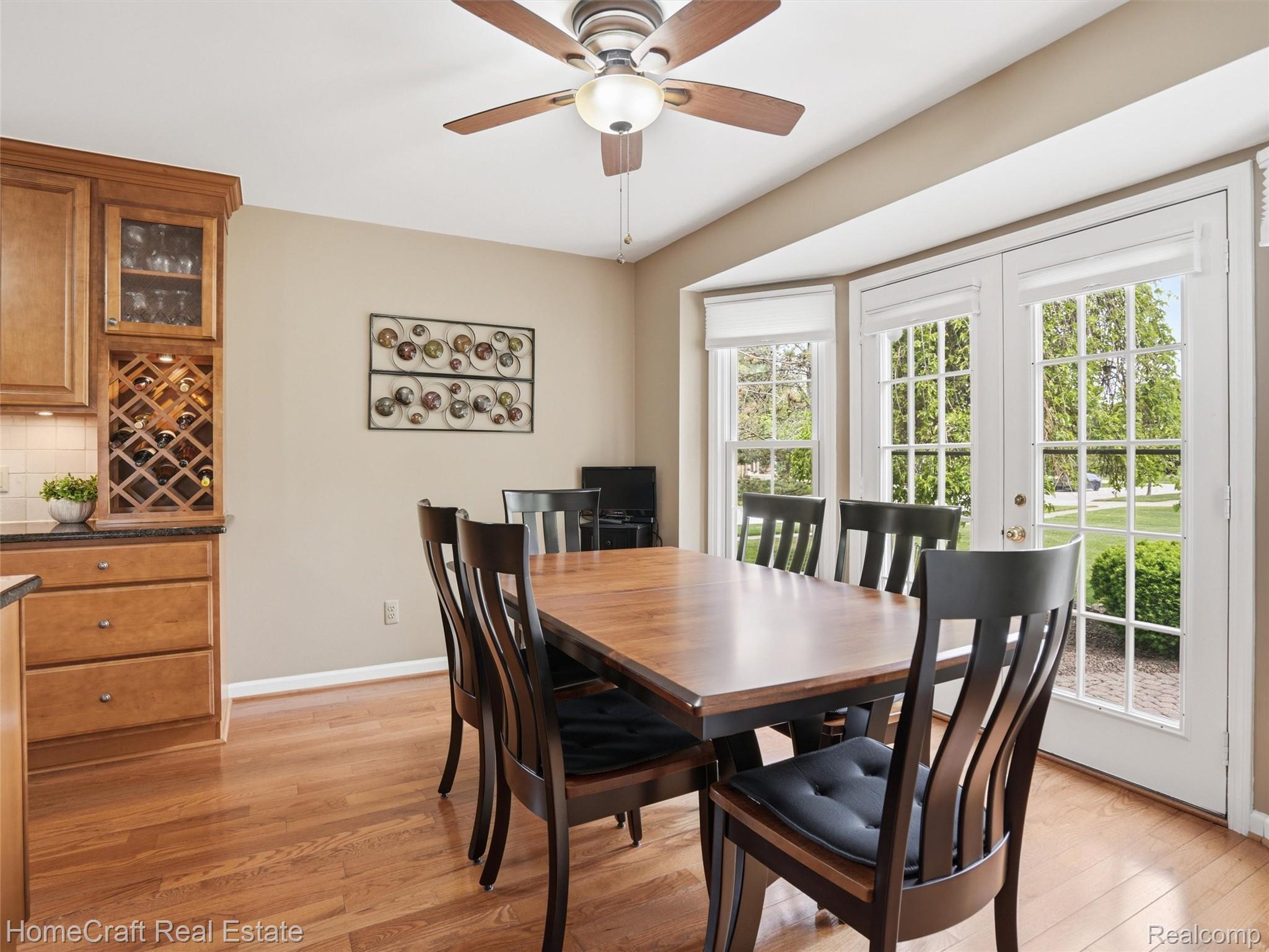 45088 Danbury Road Canton, MI 48188 - Photo 10 of 39 HomeCraft Real Estate