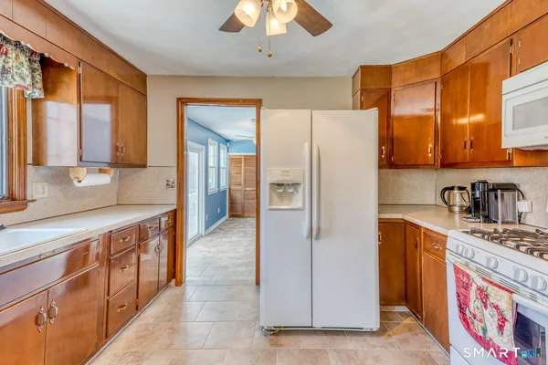 $450,000 | 28 Glenview Drive, Berlin, CT 06037