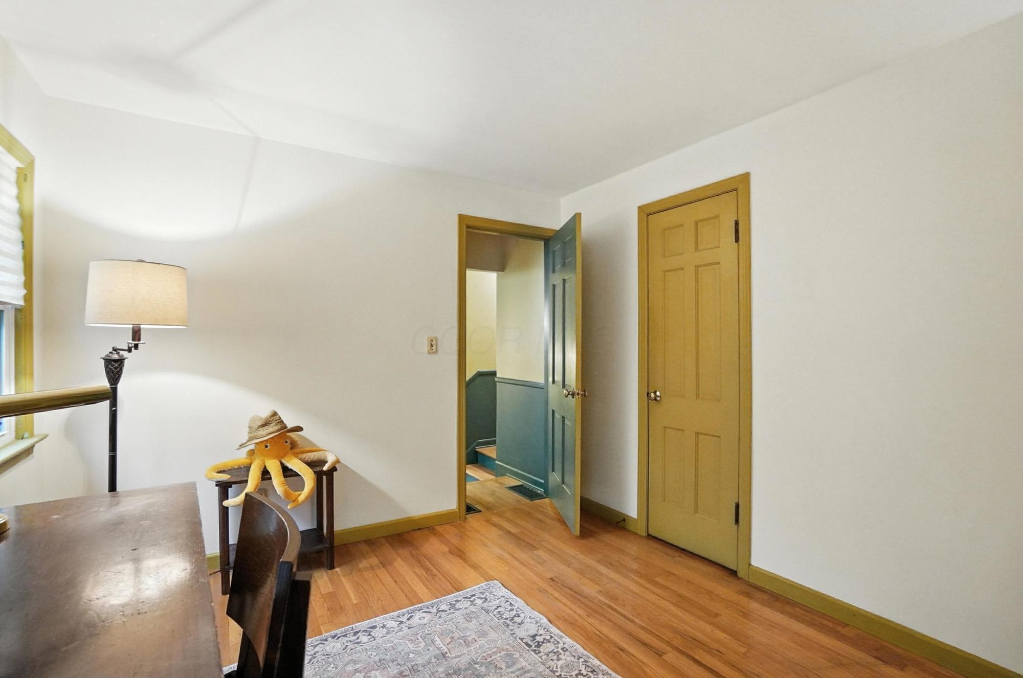 2620 Edgevale Road Columbus, OH 43221 - Photo 38 of 50 038